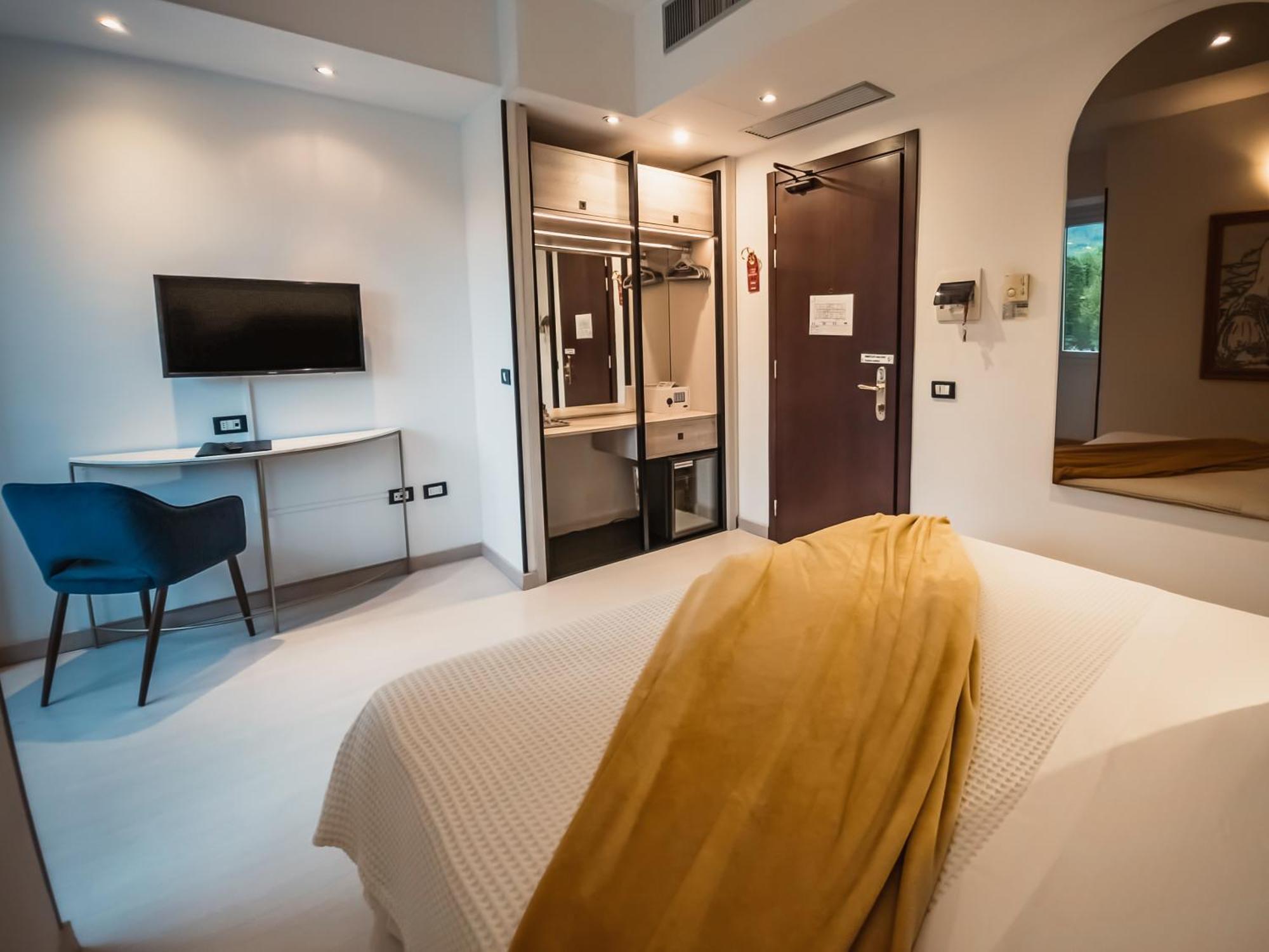 Art Hotel Milano Prato  Exterior photo